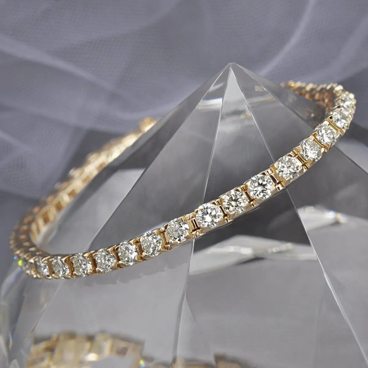 1.50-8.00 CT Round Cut Diamonds - Tennis Bracelet