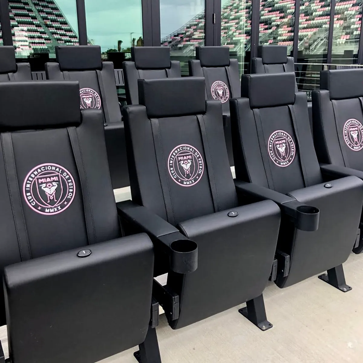 SuiteMax 3.5 VIP Seats with U Sports Gaming Logo